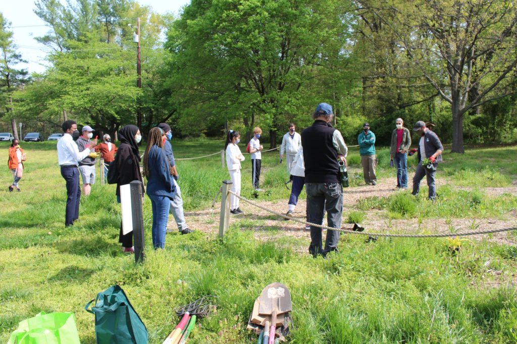 Earth Day volunteers