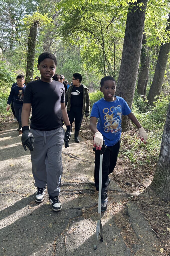 Springhill Lake creek cleanup