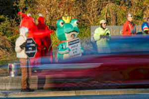 passing cars, wave support