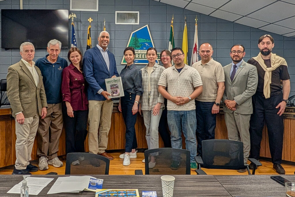 Ukraine delegation and Greenbelt representatives